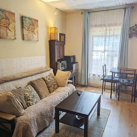 Uptown Area, Cozy King Suite, Quiet And Private, Free Parking, Walk To Restaurants Charlotte Esterno foto