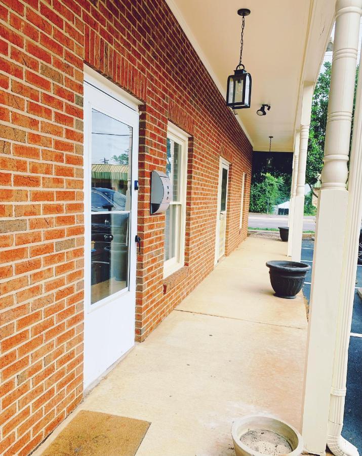 Uptown Area, Cozy King Suite, Quiet And Private, Free Parking, Walk To Restaurants Charlotte Esterno foto